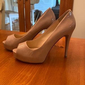 barely worn nude platform heels